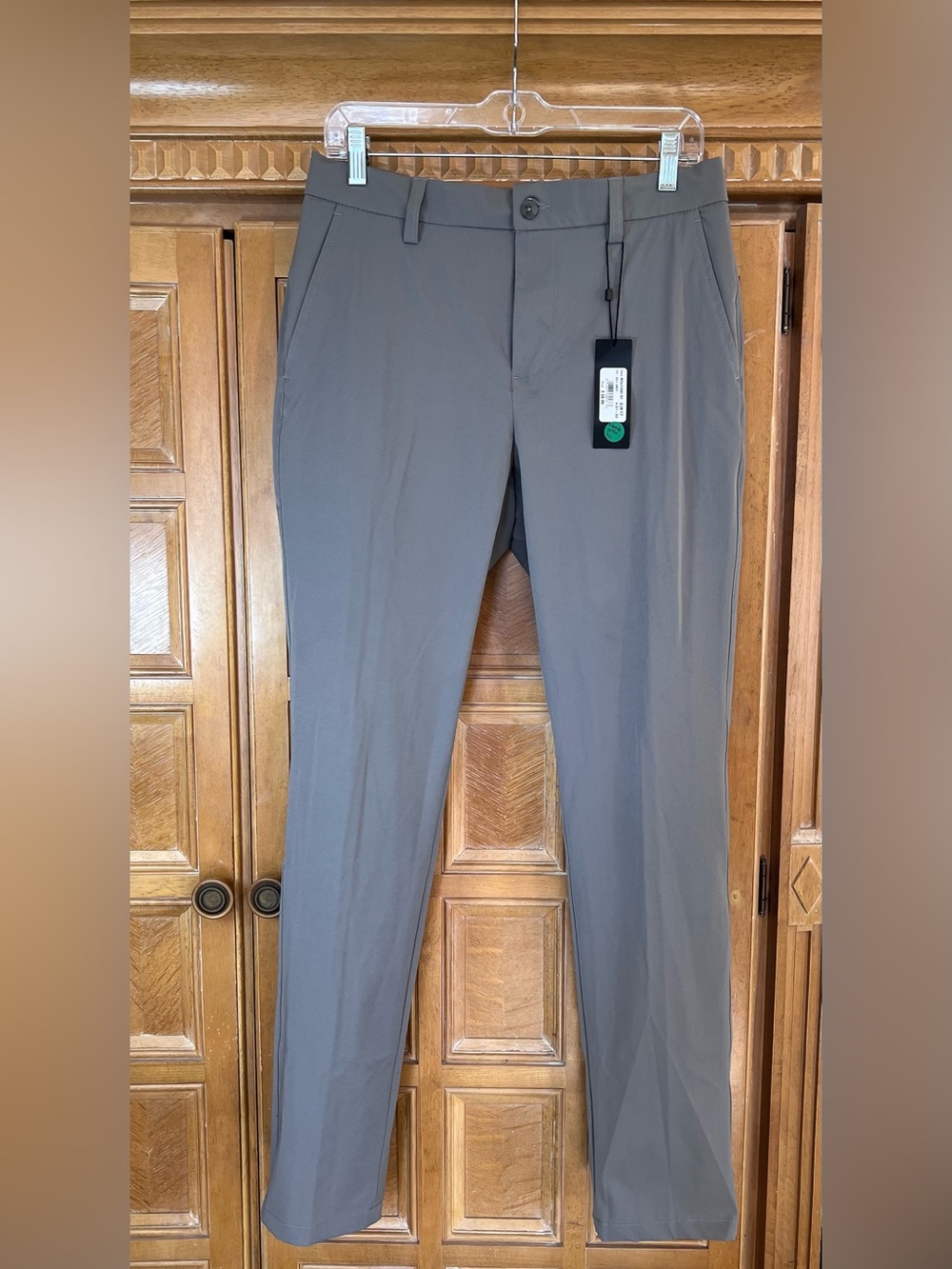 The Men’s Store at Bloomingdale’s Gray Performance Golf Pants Men’s 31x32 NWT